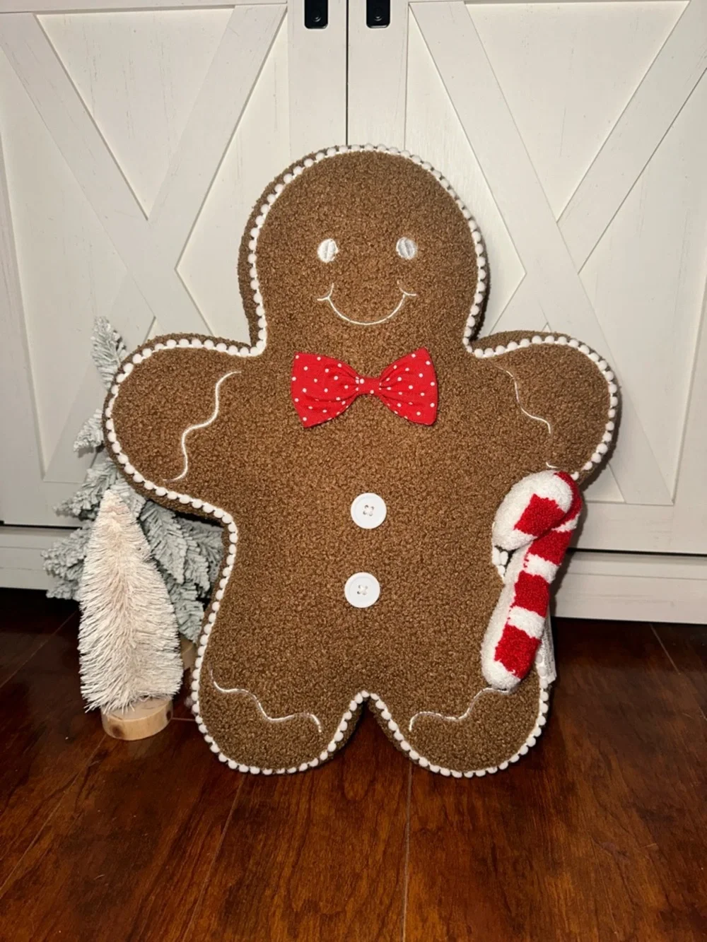 N/A cheerful gingerbread